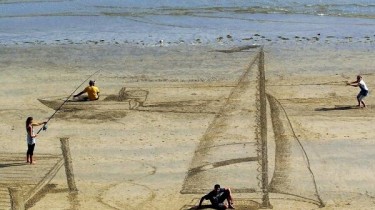 Awesome Beach Art That Will Be Gone After High Tide