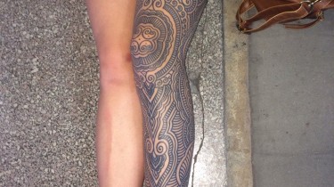 Girl in Boston Has Entire Leg Tattooed in One Nine Hour Sitting