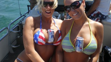 This Double Beer Cleavage Makes Me Want to Go Motorboating Right Now