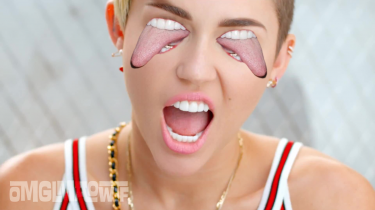 Miley Cyrus - Hot Celebrities With Mouth Eyes