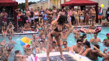 girls in bikinis fsu