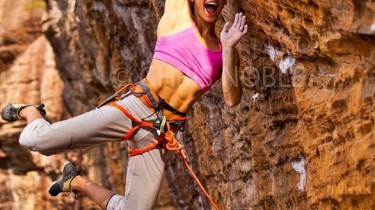 Hot Rock Climber Has Rock Hard Abs